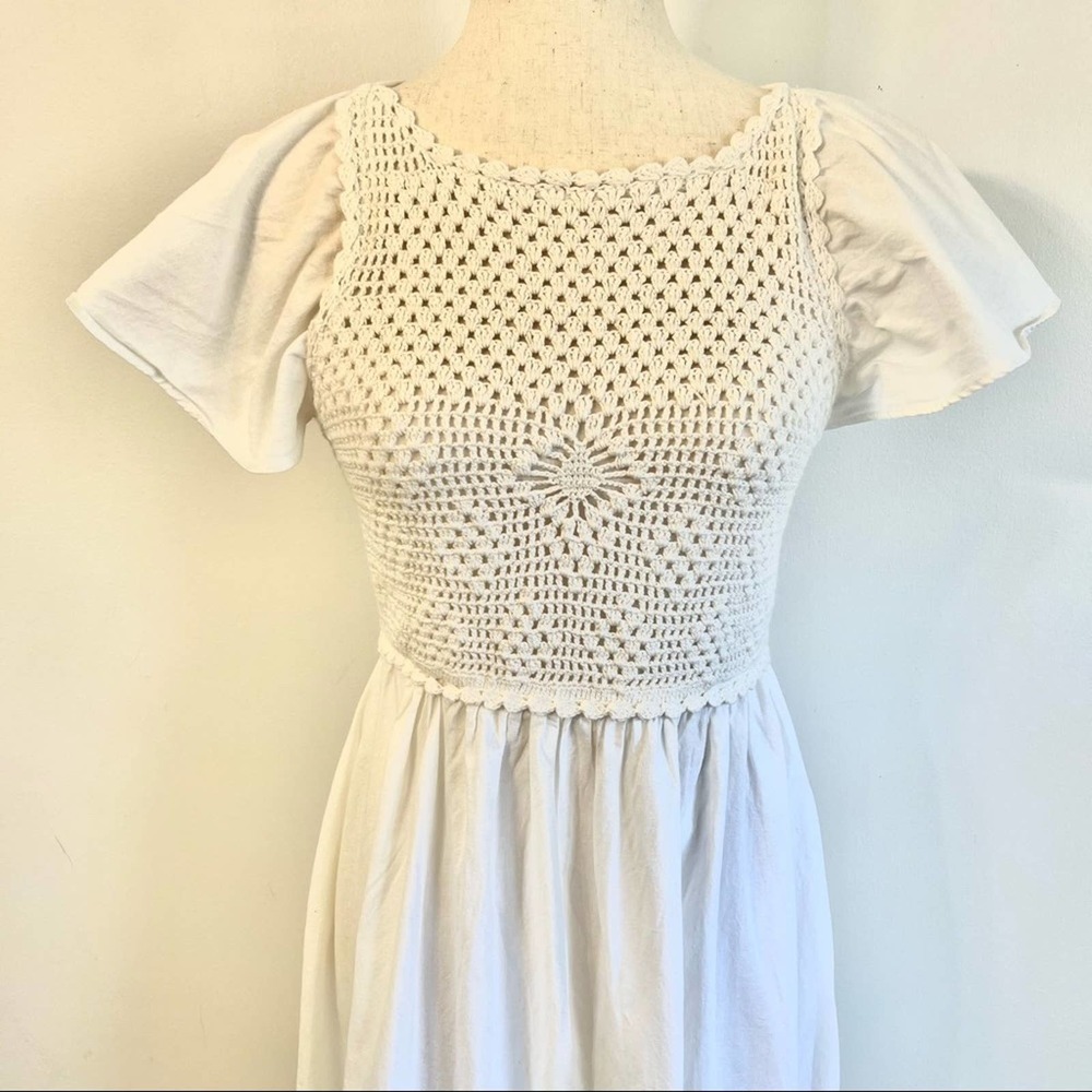 Zara Open-Back Crochet White Maxi Dress - Picture 3 of 8